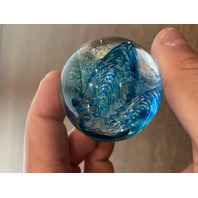 GORGEOUS GES 98' Small Blue Pilled Feather W/Gold Sparkles Paperweight 1.75"H