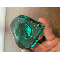 STUNNING Green Art Glass Heart Shaped Paperweight 3.75"L