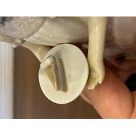 VTG LLADRO HAPPY BIRTHDAY Glossy Girl W/CakeFigurine #5429, 8"H SPAIN