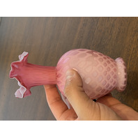 ANTIQUE Pink Satin MOTHER OF PEARL Quilted  Ruffled Rim Art Glass Vase 6.25"H