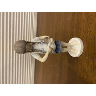 VTG BING & GRONDAHL LITTLE MOTHER Porcelain Figurine #1779 6.75"H DENMARK