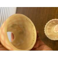 VTG UV REACTIVE Fenton Burmese DIAMOND OPTIC Floral PAINTED Fairy Lamp 4.5"H