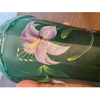 VTG FENTON Emerald Green Iridescent HAND PAINTED Floral Glass Vase 8.25"H SIGNED