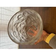 LARGE/HEAVY VTG LALIQUE-STYLE Frosted CHERUB/ANGEL Art Glass Vase 9"H