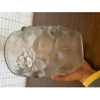 LARGE/HEAVY VTG LALIQUE-STYLE Frosted CHERUB/ANGEL Art Glass Vase 9"H