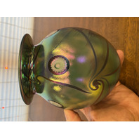 VTG 1998 ROBERT EICKHOLT Green Iridescent Abstract Art Glass Vase 5.5"H SIGNED