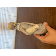 VTG LLADRO GIRL WITH LAMB Matte Figurine #4505, 8"H SPAIN RETIRED 10.75"H