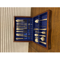 VTG 51 PIECE L & GEORGE H. ROGERS Co X/Tra Oneida LTD SILVERPLATE Flatware Set