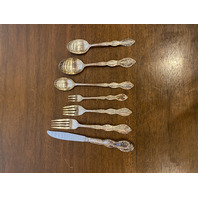 84 PIECE WM ROGERS MFG CO EXTRA PLATE ORIGINAL ROGERS SILVERPLATE Flatware Set