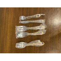 66 PIECE Cambridge Silver VERONA Stainless China Gold Accent Flatware Set