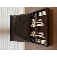 48 PIECE WM ROGERS Reinforced Plate IS Floral Pattern SILVERPLATE Flatware Set