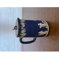RARE VTG WEDGWOOD Jasperware Cobalt Blue Grapes/Cupids Lidded Syrup Pitcher 7"H