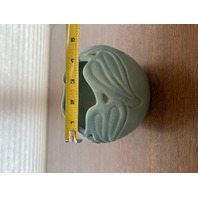 VTG VAN BRIGGLE Ming Blue Art Pottery PHILODENDRON LEAF Vase 4.25"H SIGNED