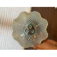 STUNNING VINTAGE Blue Opalescent Diamond Lace 3 Horn Art Glass Epergne 9"H