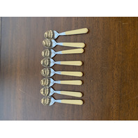 40 PIECE Cream Colored Stainless Taiwan Flatware Set