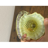 VTG UV REACTIVE FENTON Topaz Opalescent HOBNAIL Art Glass Basket 6.5"H