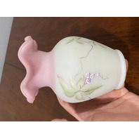 FENTON #1237/2950 95th Anniversary LOTUS MIST BUTTERFLY Burmese Vase 5.25"H