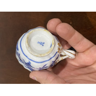 ANTIQUE MEISSEN Gold Gilded BLUE ONION Porcelain Demitasse Tea Cup & Saucer