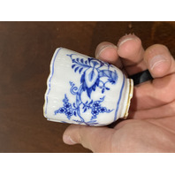 ANTIQUE MEISSEN Gold Gilded BLUE ONION Porcelain Demitasse Tea Cup & Saucer