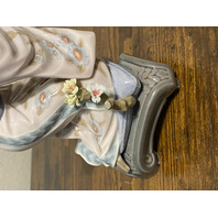 VTG LLADRO MICHIKO Glossy Geisha Porcelain Figurine W/BOX #1447 8.5"H, SPAIN