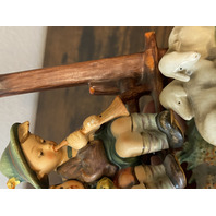 RARE VTG Goebel Hummel WAYSIDE DEVOTION Figurine #28/2 7.75"H, TMK 2