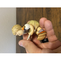 VTG Goebel Hummel GIRL WITH SHEET MUSIC Figurine #389 2.75"H W.Germany TMK5