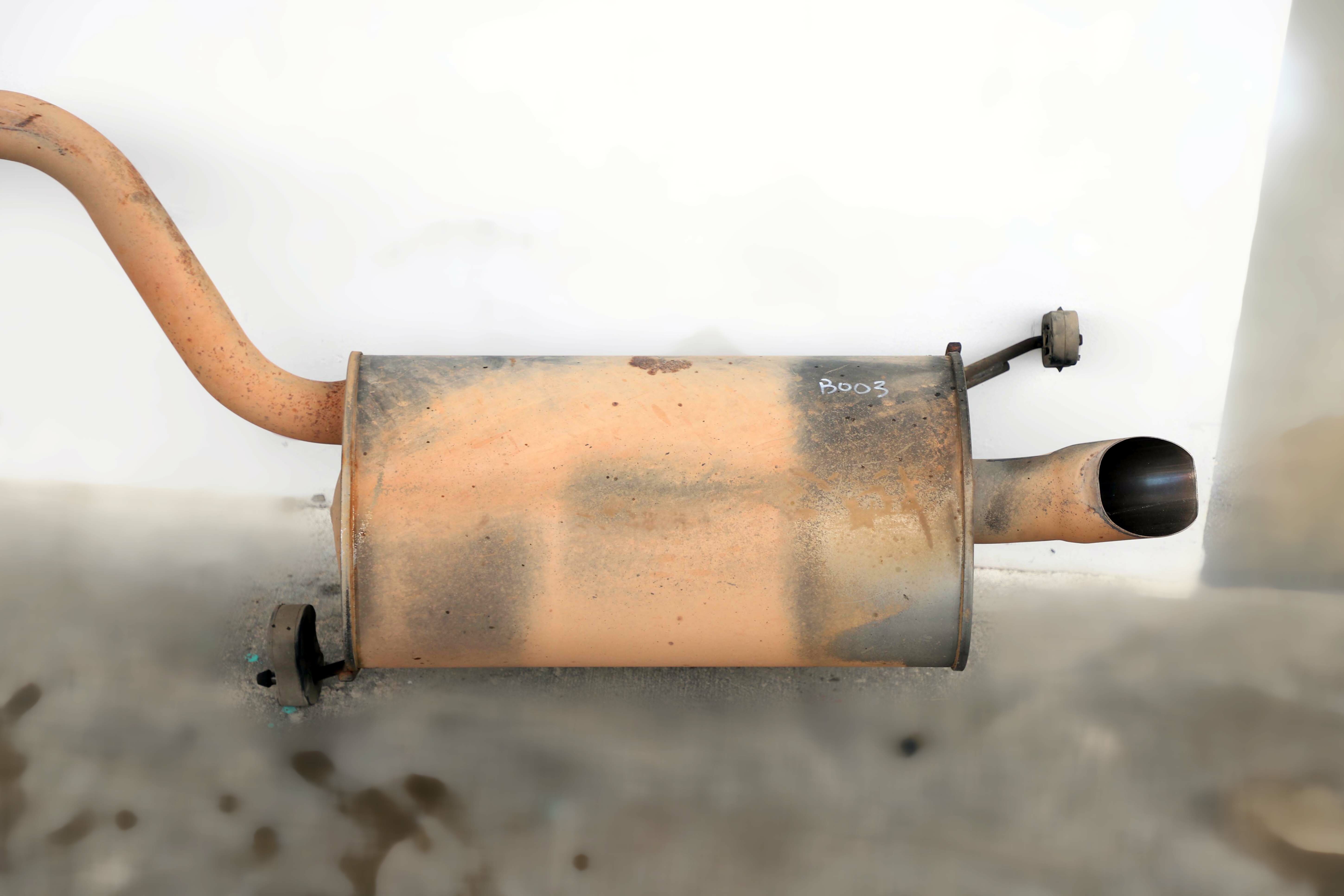 Honda Ridgeline Exhaust Muffler Pipe 18307SJCA01 OEM 0608 B003 2006