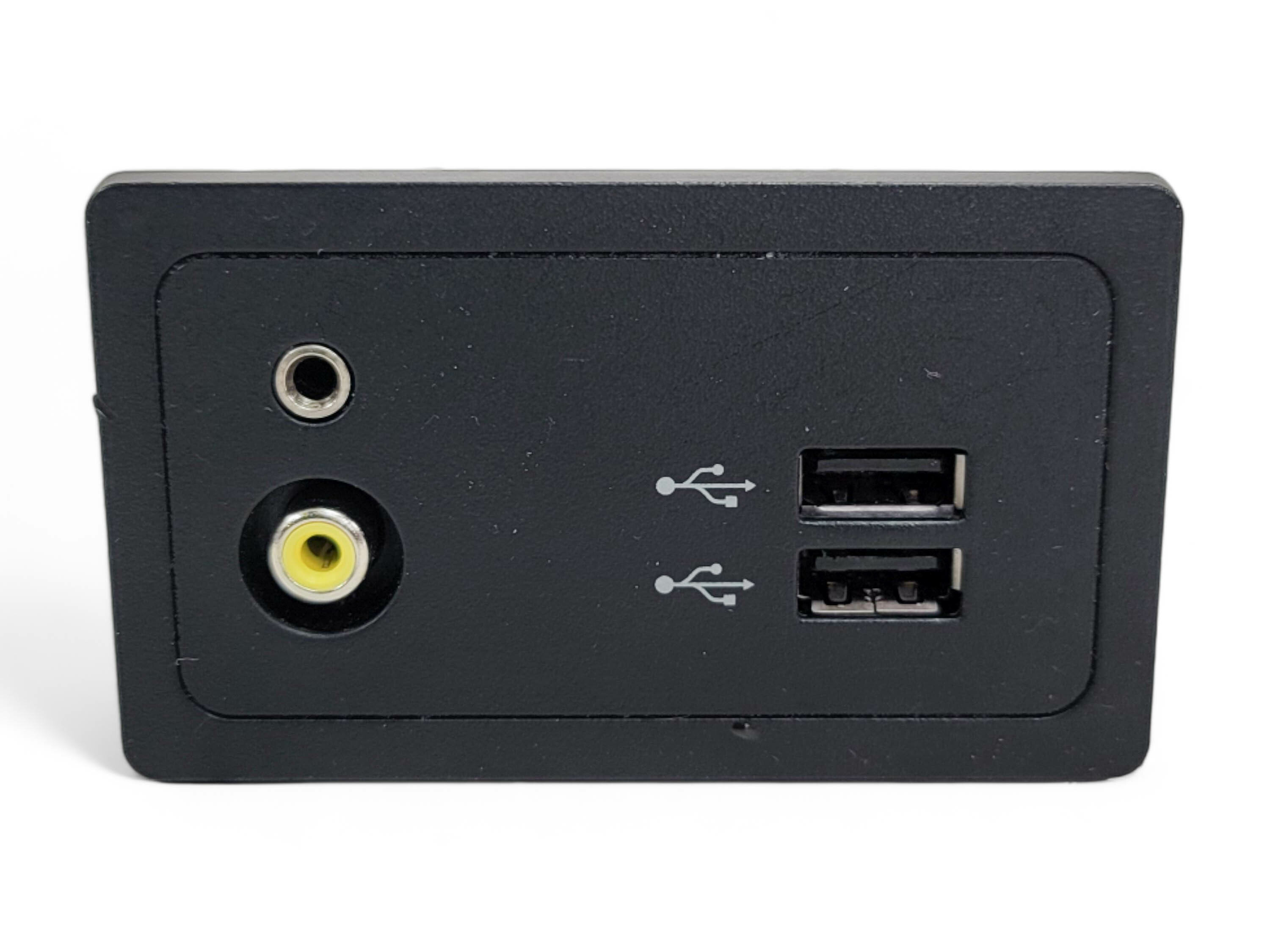 thumbnail image 2 of G99F Stereo MP3 Changer Adapter Connector 3.5mm USB Reader 2 of 9