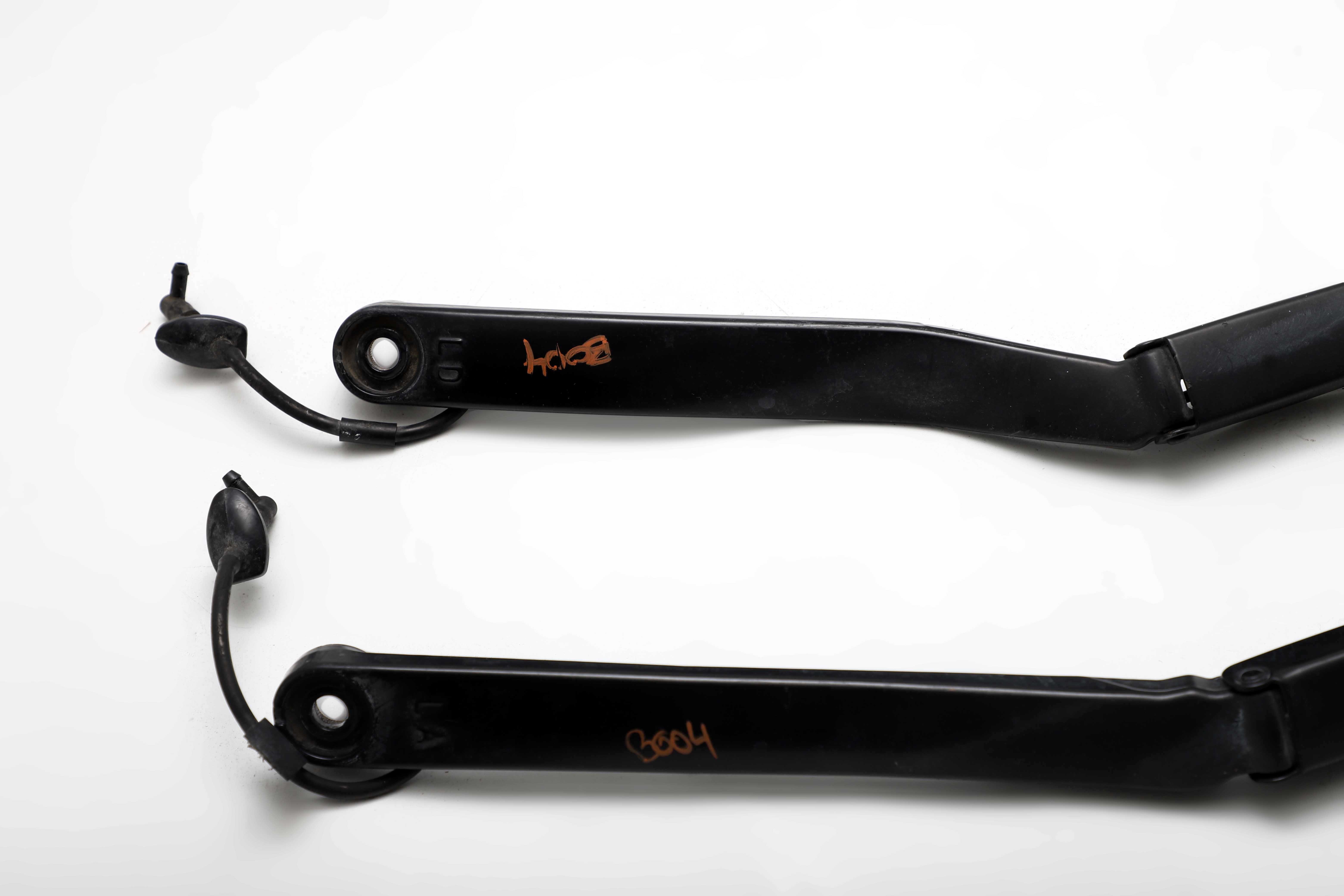 Nissan 350Z Windshield Wiper Arm, Right & Left Set OEM B004 0308 2003