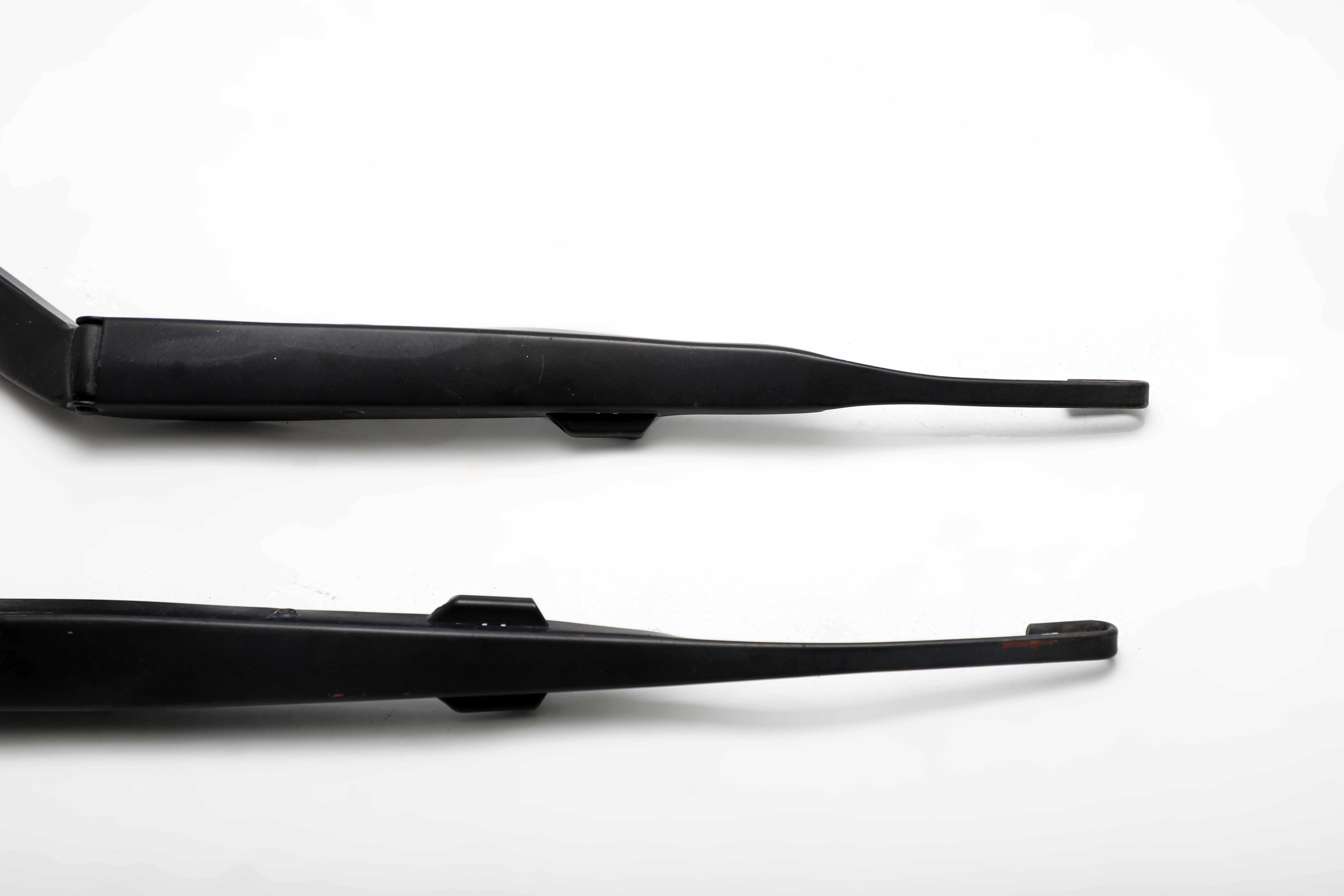 Nissan 350Z Windshield Wiper Arm, Right & Left Set OEM B004 0308 2003