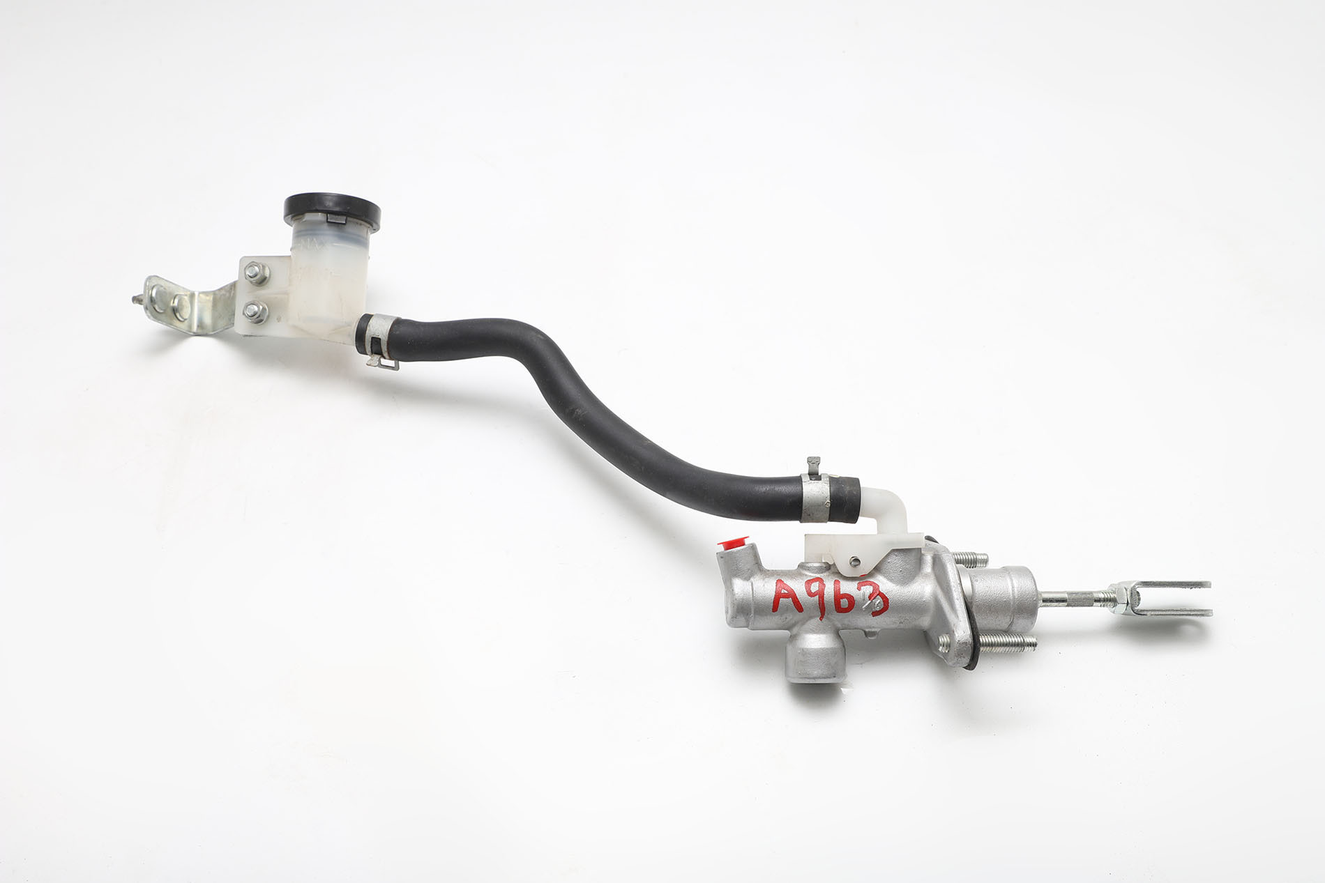 Genuine OEM Nissan Infiniti Clutch Master Cylinder Assy 350Z G35 30610-CD00B