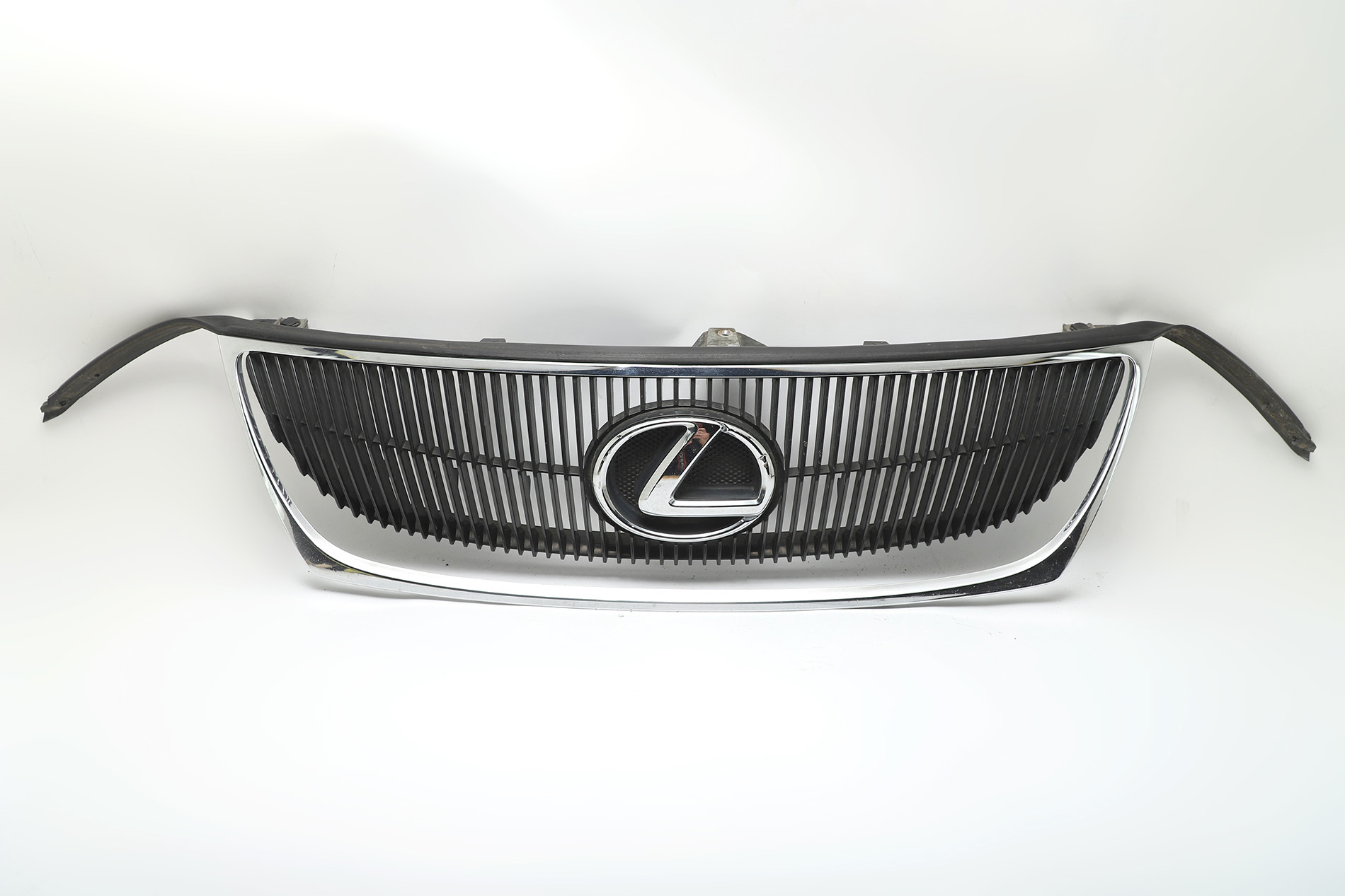 Lexus Front Grille Emblem Logo – Black & Chrome, Acrylic – Fits GS350, GS200t, IS250, IS350, NX200t (Used)
