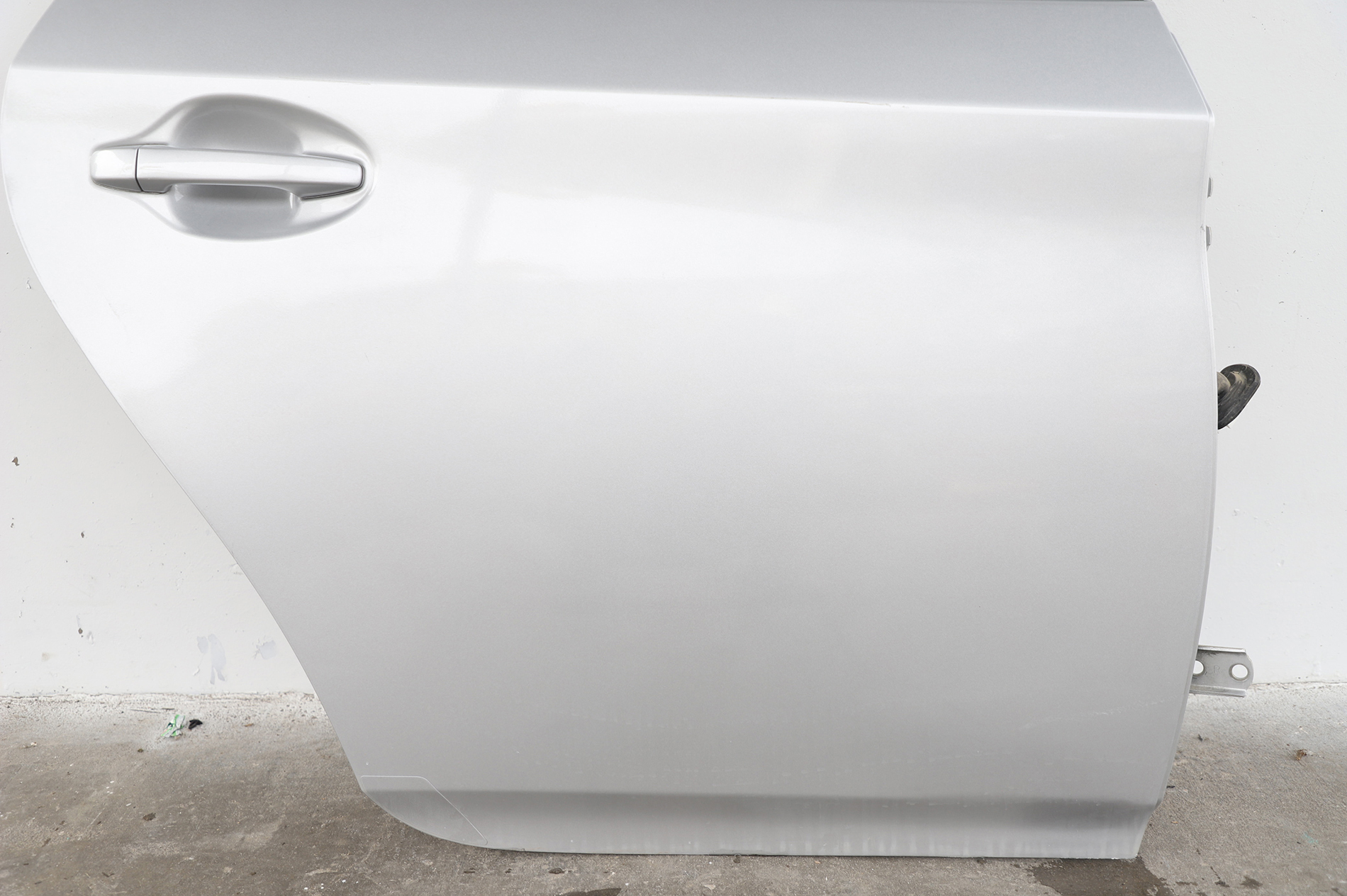 CAPA Certified Rear Bumper Cover For 2010-2015 Toyota Prius & 2012-2015 Prius Plug-In – Primed