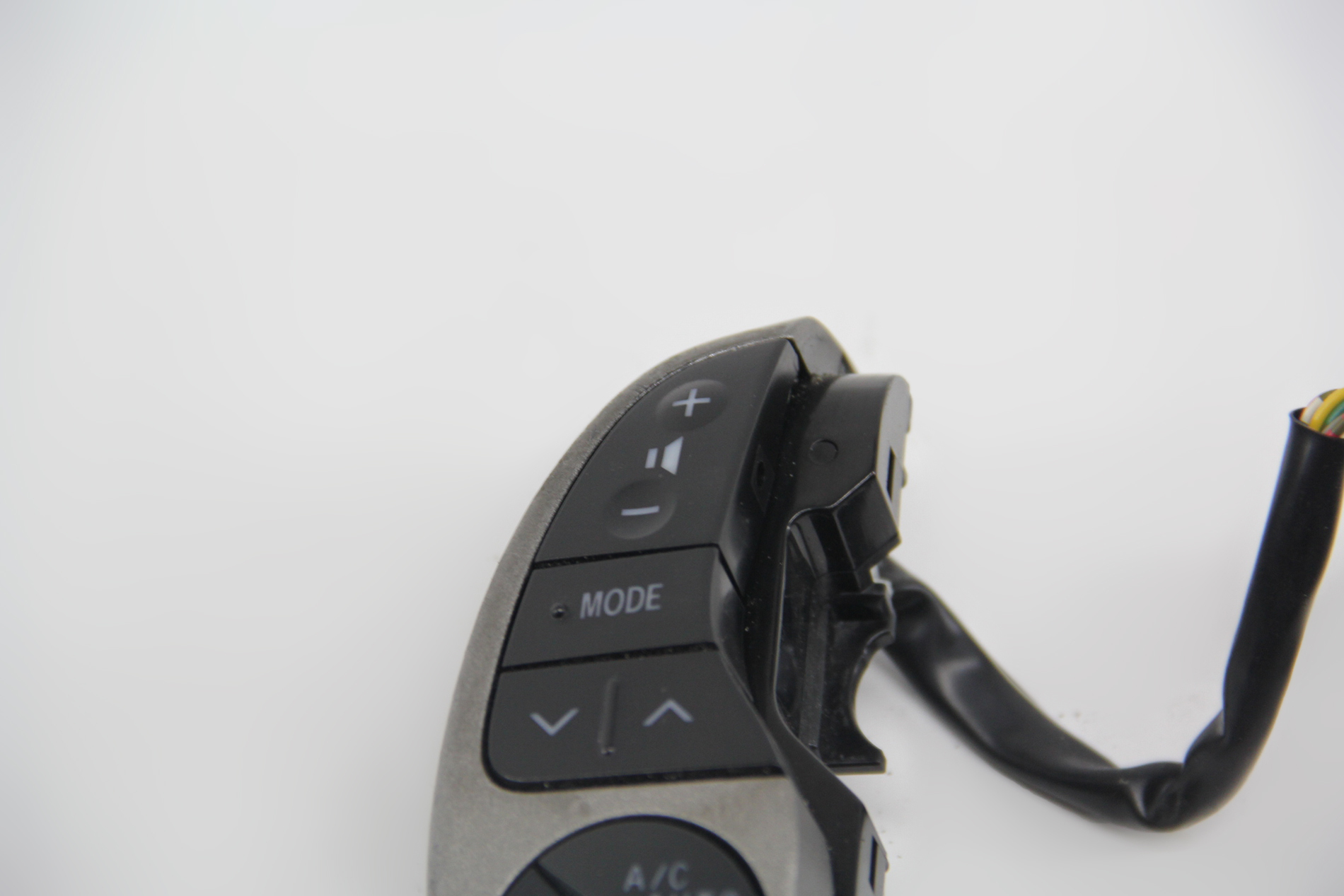 Toyota Prius 0409 Steering Wheel Climate/Volume Control Switch