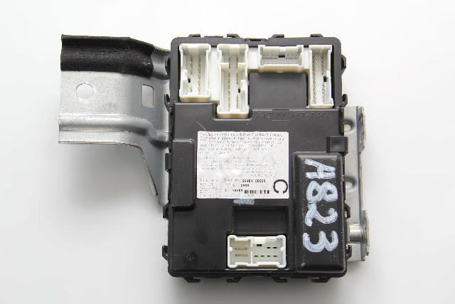 Nissan 350Z 03 Under Dash BCM Body Control Fuse Box Relay 284B1-CD000, A823, OEM, 2003