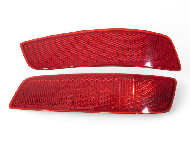 Lexus GS350 13-20 Rear Right/Left Bumper Reflector Marker 81910-30040, E028, OEM, 2013, 2014, 2015, 2016, 2017, 2018, 2019, 2020