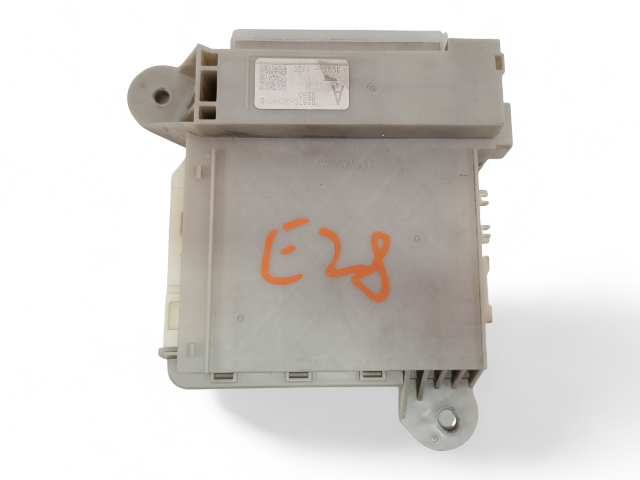 Lexus GS350 13-16 Junction Block Assy. Fuse Box 82670-30340, E028, OEM, 2013, 2014, 2015, 2016