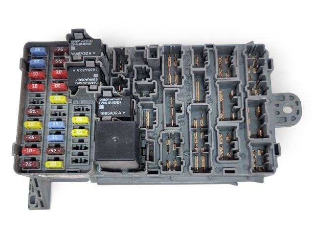 Honda Element 05-06 Interior Fuse Box Relay 38200-SCV-A32, E029, OEM, 2005, 2006