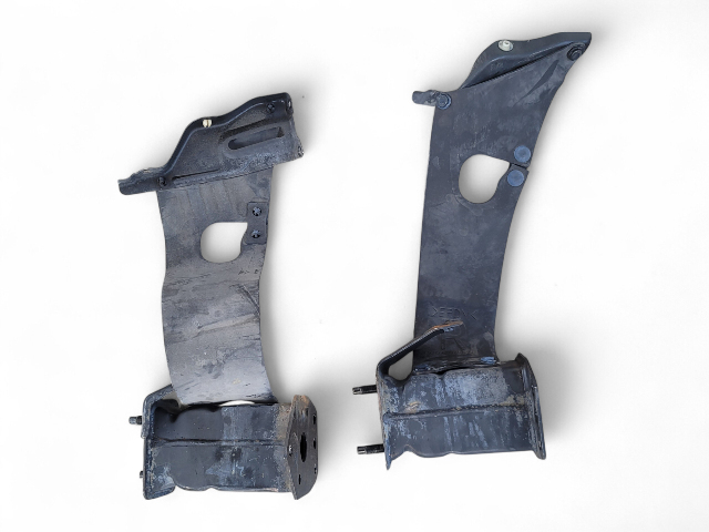 Toyota 4Runner 03-09 Front Bumper Mounting Arm Bracket Left & Right Set (2), E031, OEM, 2003, 2004, 2005, 2006, 2007, 2008, 2009
