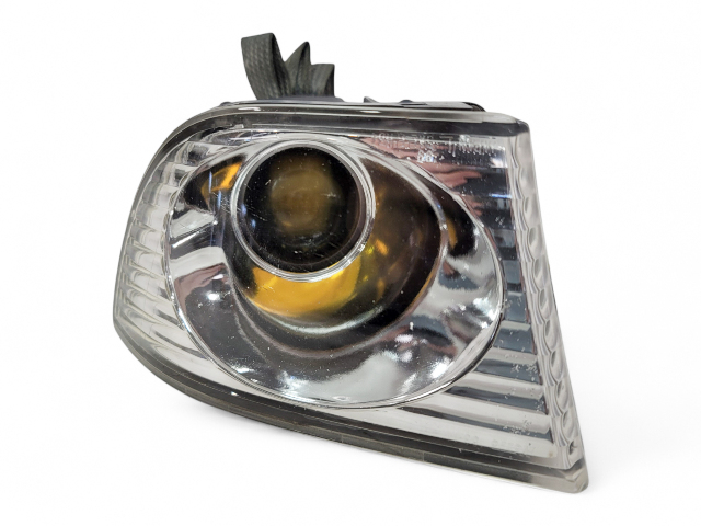 Lexus IS300 01-05 Front Bumper Fog Light Lamp Left 81220-53021, E034, OEM, 2001, 2002, 2003, 2004, 2005