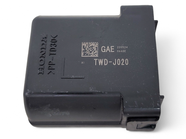 Honda Accord 21-22 Management Gateway Control Unit Module 38890-TWD-J02, E039, OEM, 2021, 2022
