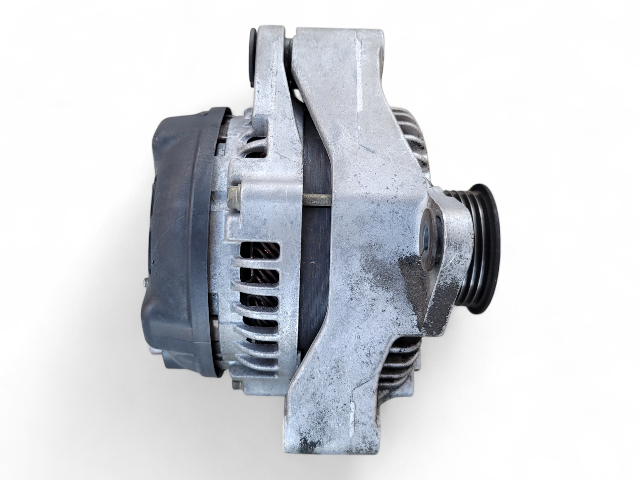 Toyota 4Runner 03-07 4X2 Alternator 4.7L 8 Cylinder 27060-50320, E042, OEM, 2003, 2004, 2005, 2006, 2007