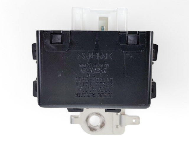 Toyota 4Runner 03-09 Towing Converter Relay Module 81985-35010, E042, OEM, 2003, 2004, 2005, 2006, 2007, 2008, 2009