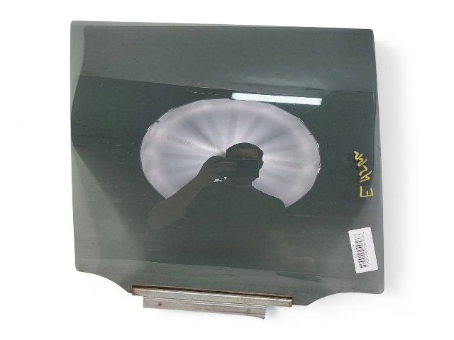 Toyota 4Runner 03-09 Door Glass Rear Right Side 68113-35100, E042, OEM, 2003, 2004, 2005, 2006, 2007, 2008, 2009