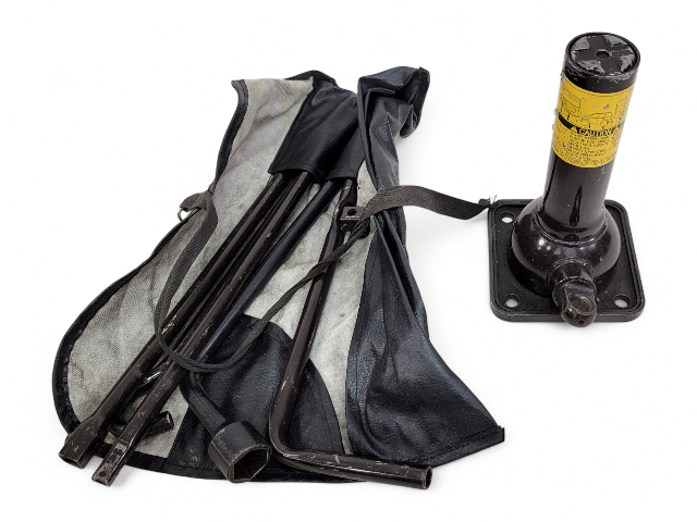 Toyota 4Runner 03-05 Jack Spare Tool Holder Bag Pouch w/Tools 09111-35180, E042, OEM, 2003, 2004, 2005