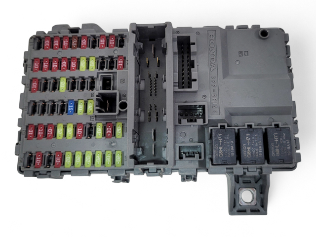 Honda Accord 18-20 Sport Interior Fuse Box A/T 38200-TVA-A12, E043, OEM, 2018, 2019, 2020