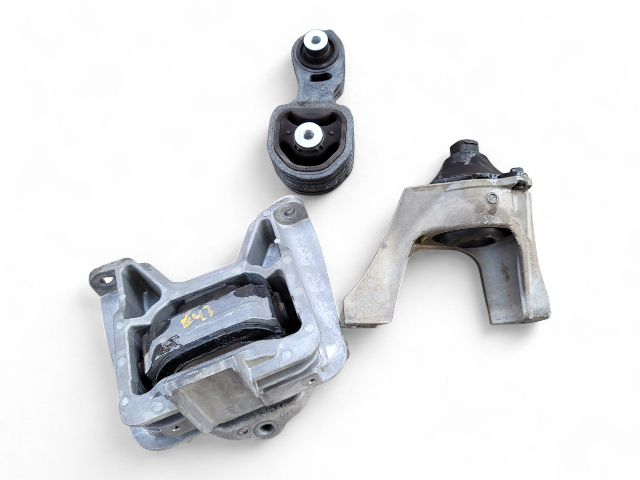 Honda Accord 18-22 Engine Torque Rod (Upper) Mount Mounting Rubber Set, 50880-TVC-A31, E043, OEM, 2018, 2019, 2020, 2021, 2022