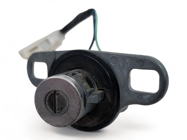 Mazda RX-8 04-08 Back Door Key Lock Cylinder Liftgate Decklid FEY5-76-230, E046, OEM, 2004, 2005, 2006, 2007, 2008