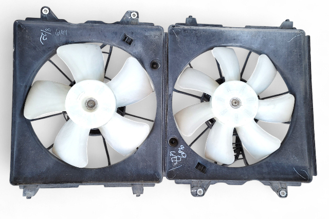 Honda Civic SI 06-11 Left/ Right Radiator Cooling Fan Shroud w/Motor 5 Blade 19015-RRA-A01, E049, OEM, 2006, 2007, 2008, 2009, 2010, 2011