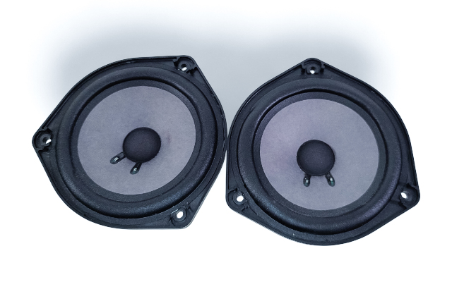 Acura RL 05-12 Rear Door Speaker Set Bose 39120-S3V-A91, E052, OEM, 2005, 2006, 2007, 2008, 2009, 2010, 2011, 2012
